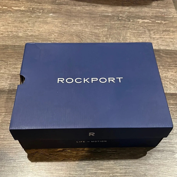 NWT Ladies Rockport Athletic Shoes Tuscan Color - Picture 2 of 7